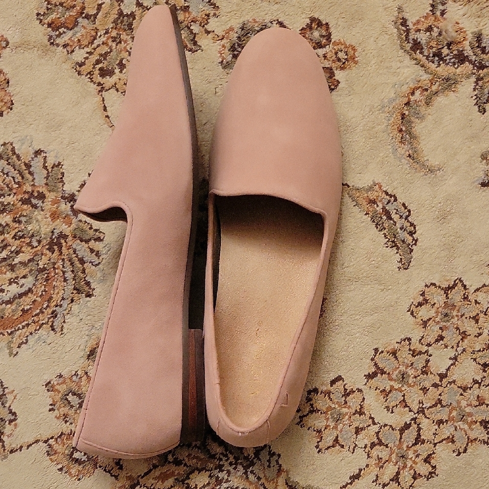 Vionic Women's Loafers in Soft Pink
